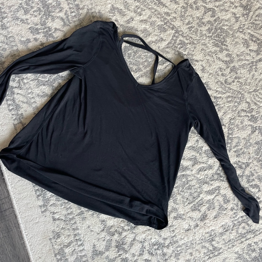 Old Navy Black Go-Dry Active Top
